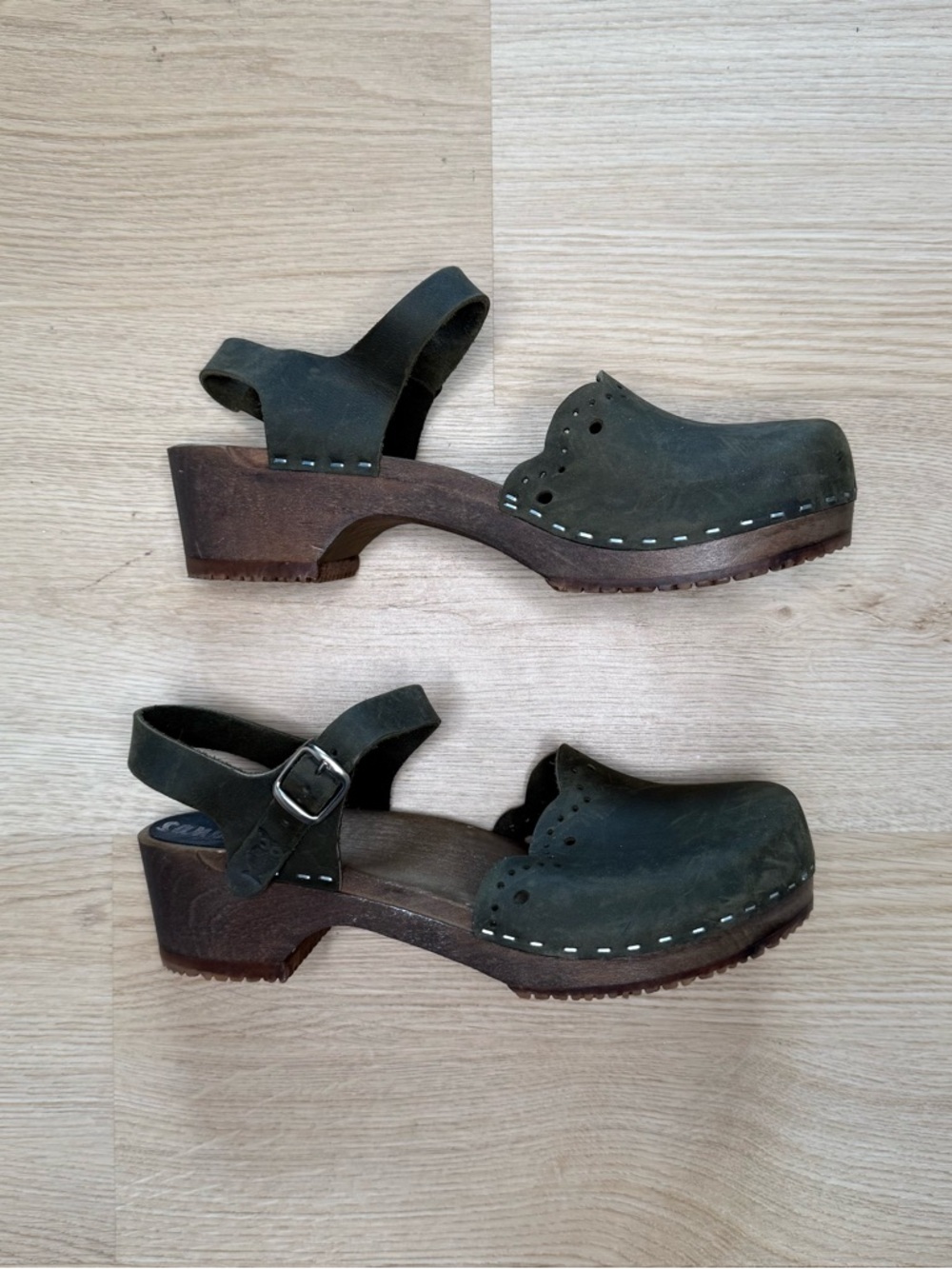 Women’s Olive Green Sandgrens Leather Clog Mules - Classic Strap Design